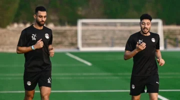 تعليق أشرف قاسم على رغبة عمرو السولية في تسديد ضربة الجزاء الثانية أمام الكويت 1